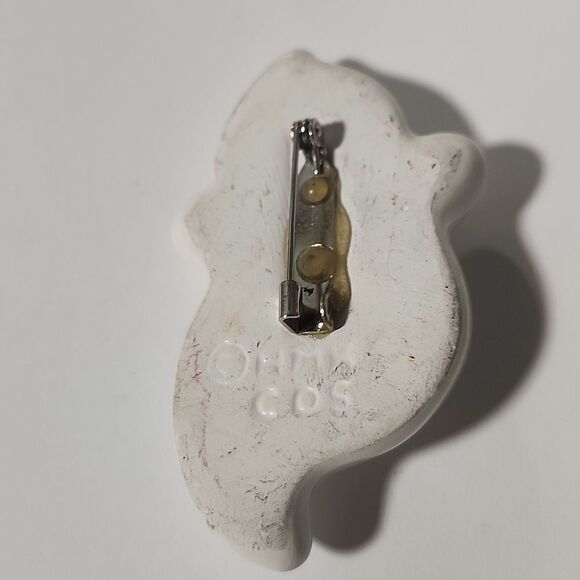 Hallmark Smiling Ghost Pin Brooch Pinback Festive Halloween Fun Fall - Picture 2 of 3